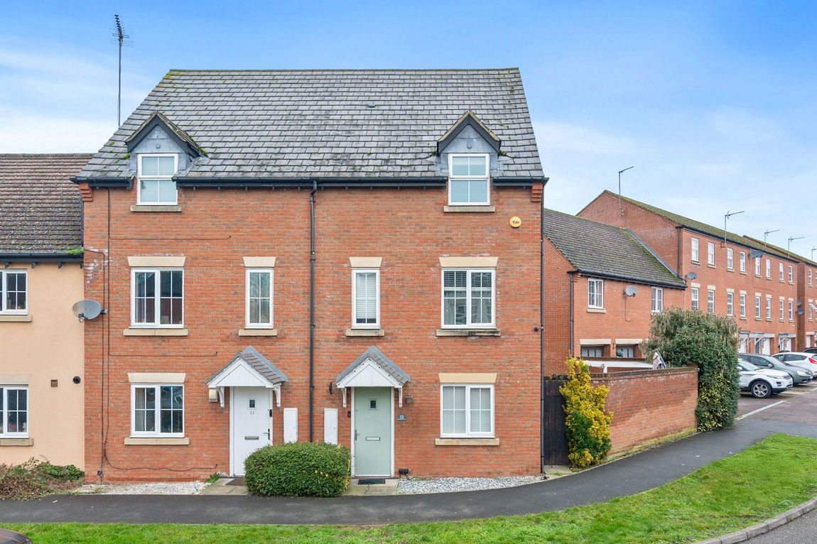 Horse Fair Lane, NN14 6GX
