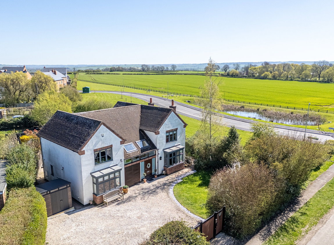 Church Causeway, LE16 7SU