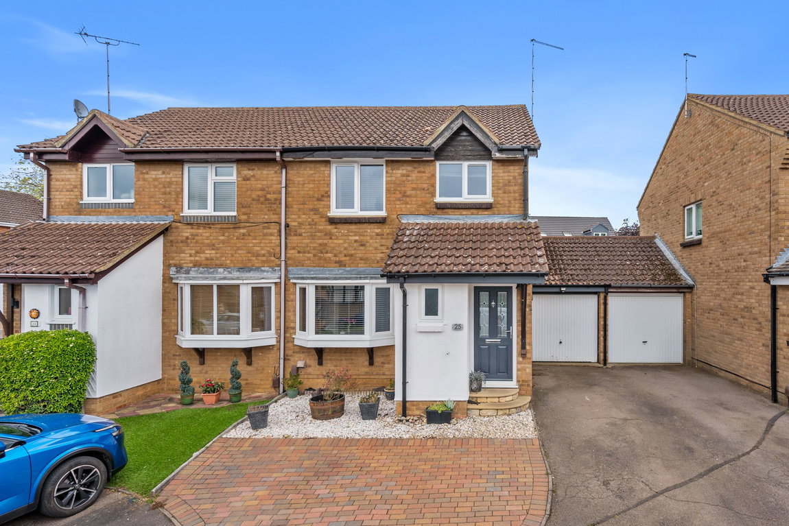 Sandpiper Close, NN15 5TF