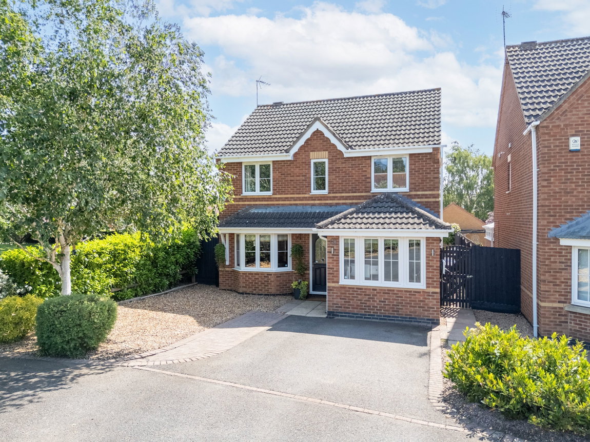 Springhill Gardens, LE16 9FD