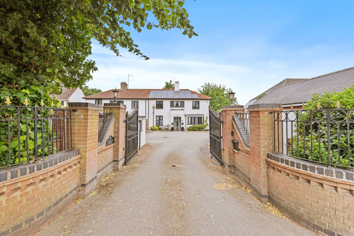 Warkton Lane